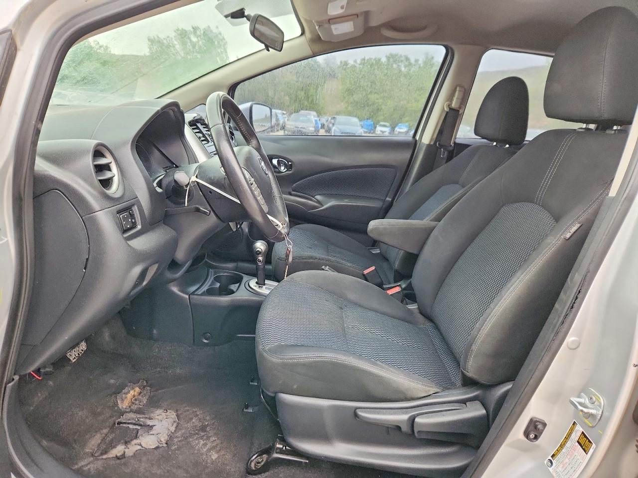 Nissan Versa Sv