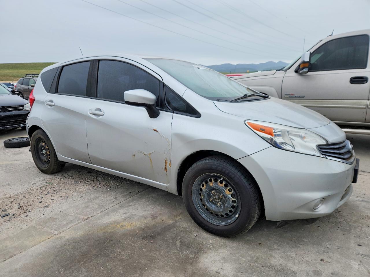 Nissan Versa Sv