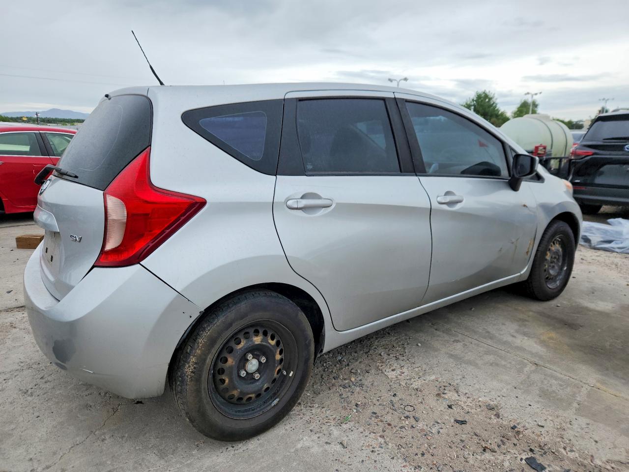 Nissan Versa Sv