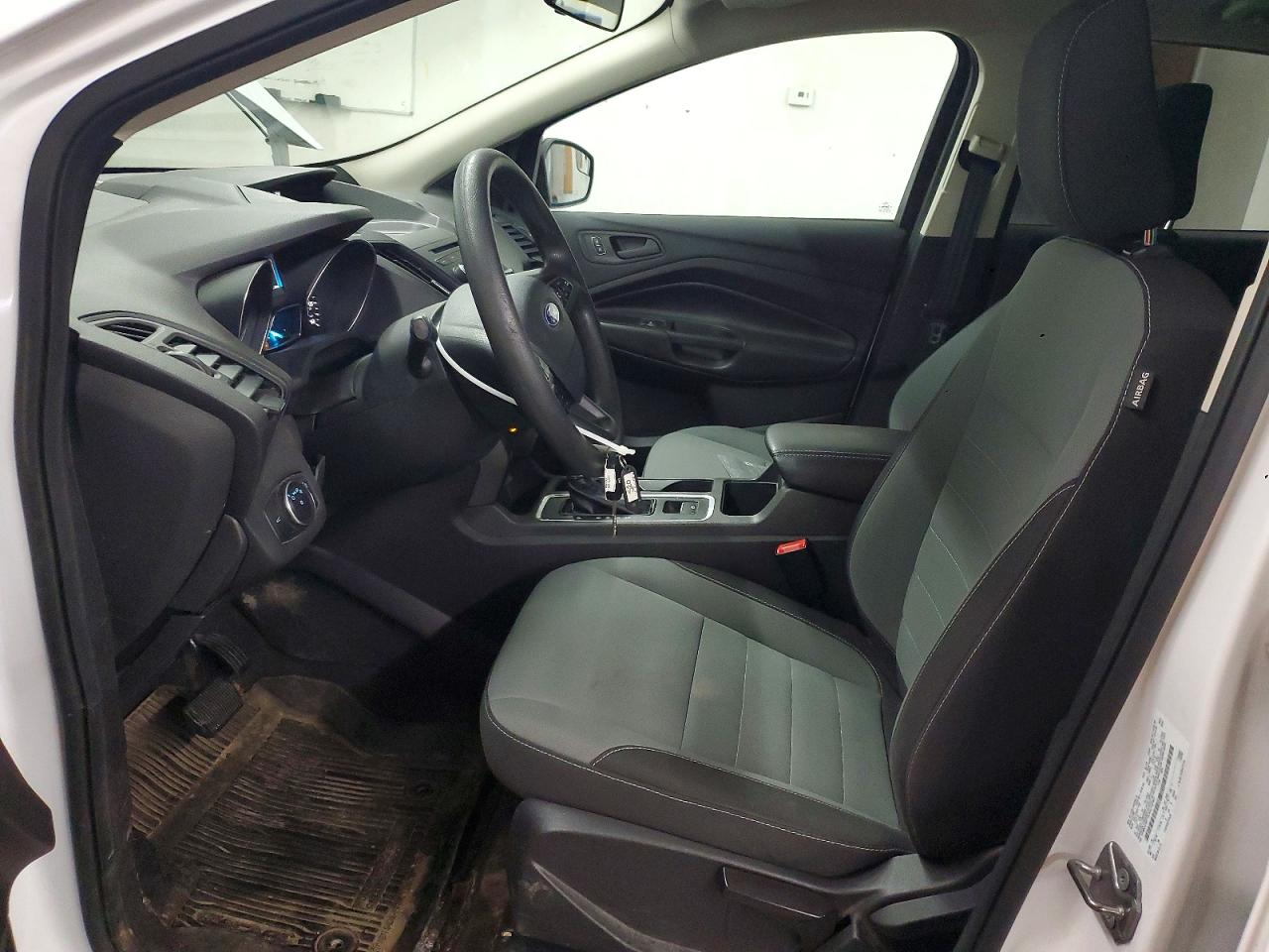 Ford Escape S