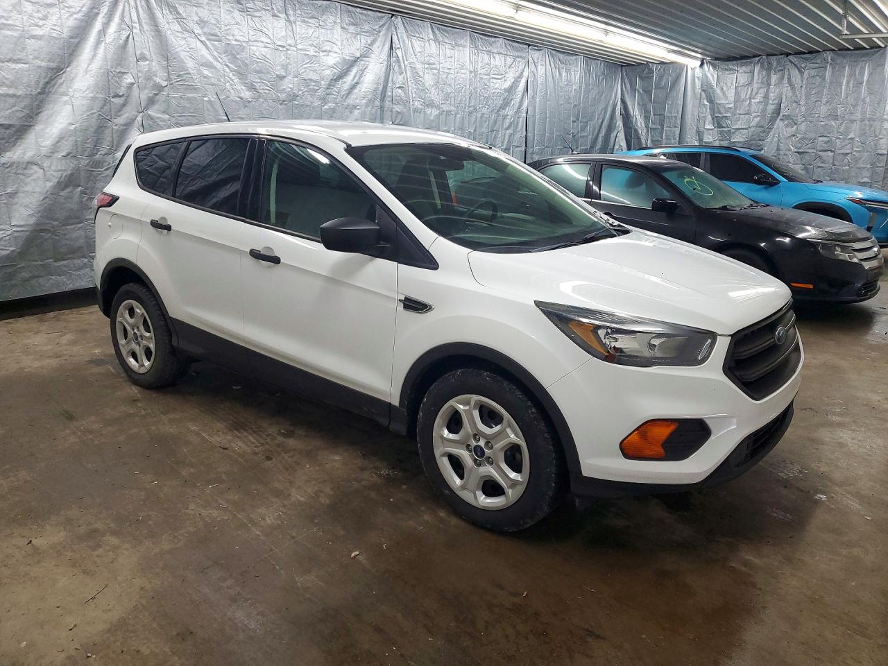 Ford Escape S