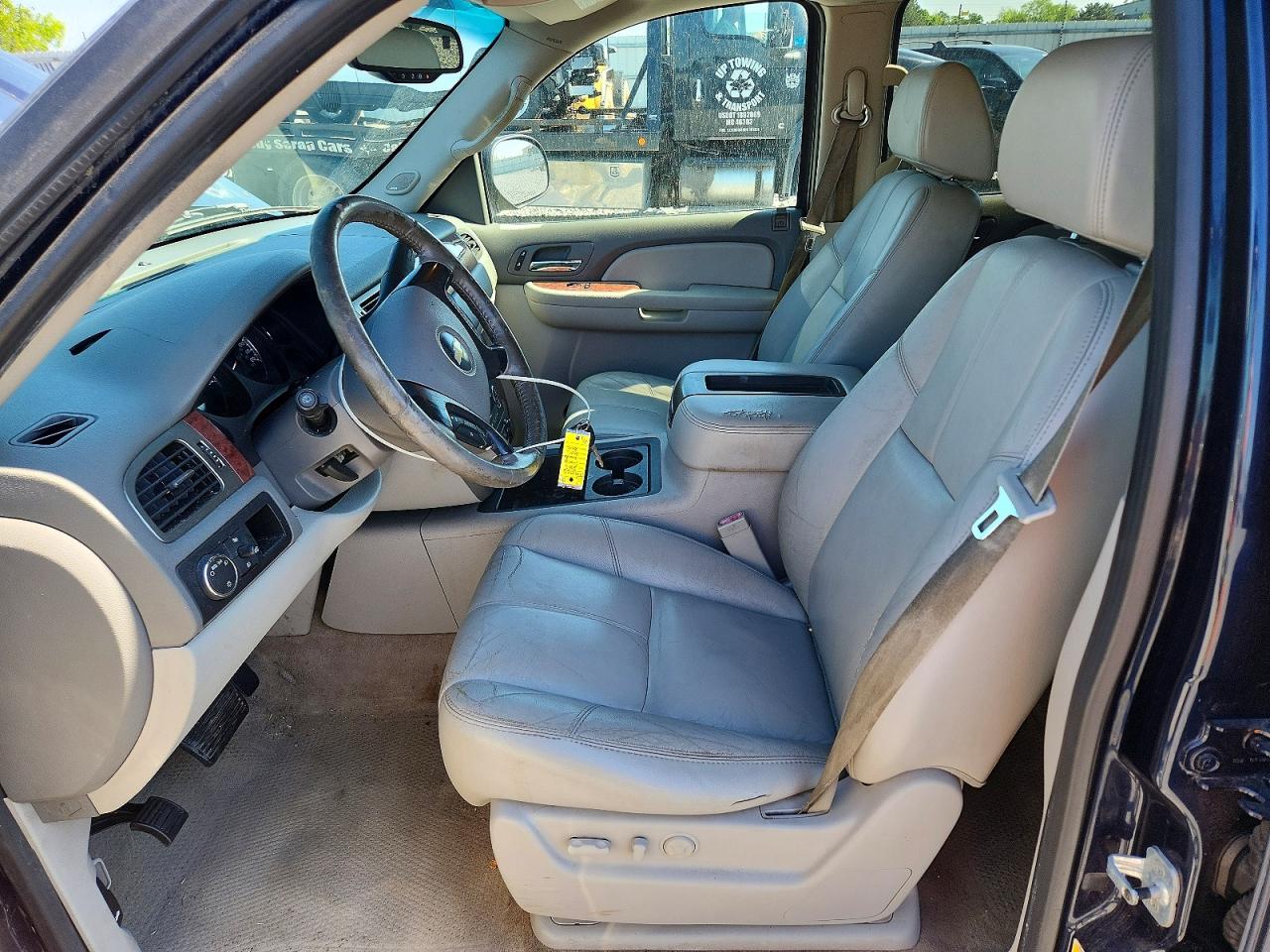 Chevrolet Suburban C1500