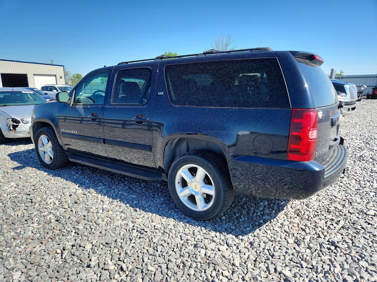 Chevrolet Suburban C1500