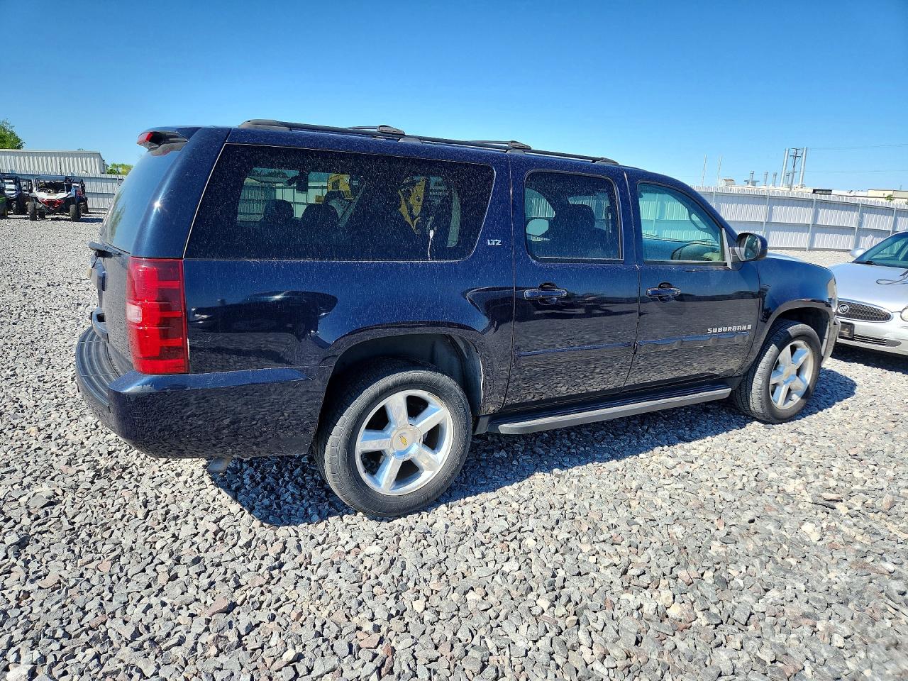 Chevrolet Suburban C1500