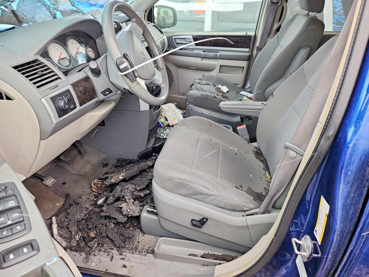 Dodge Caravan Sxt