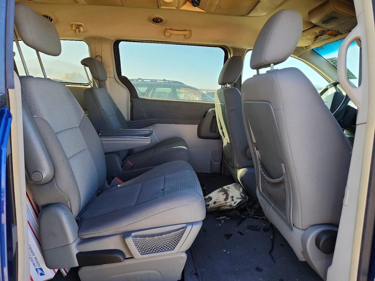 Dodge Caravan Sxt