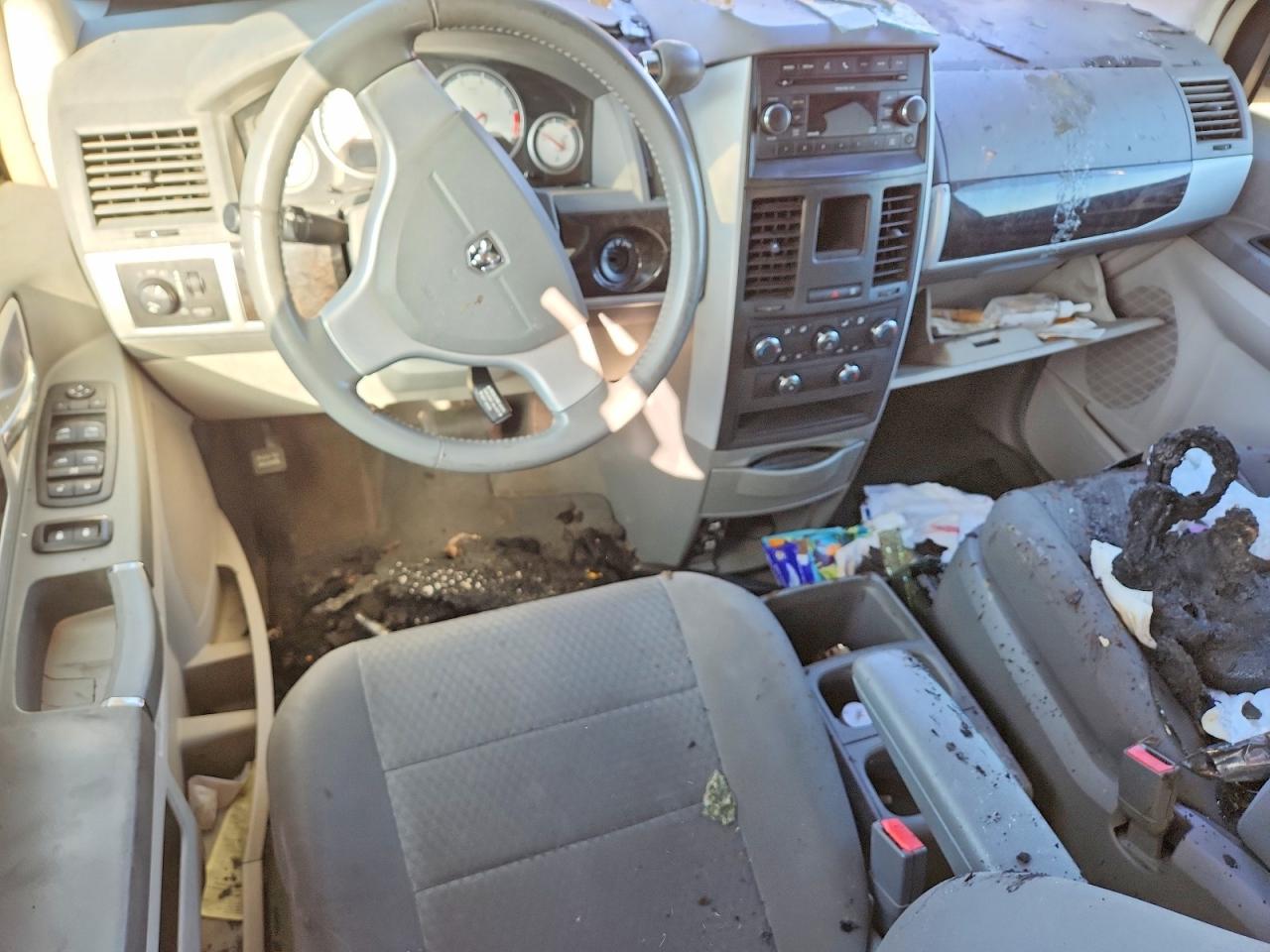 Dodge Caravan Sxt