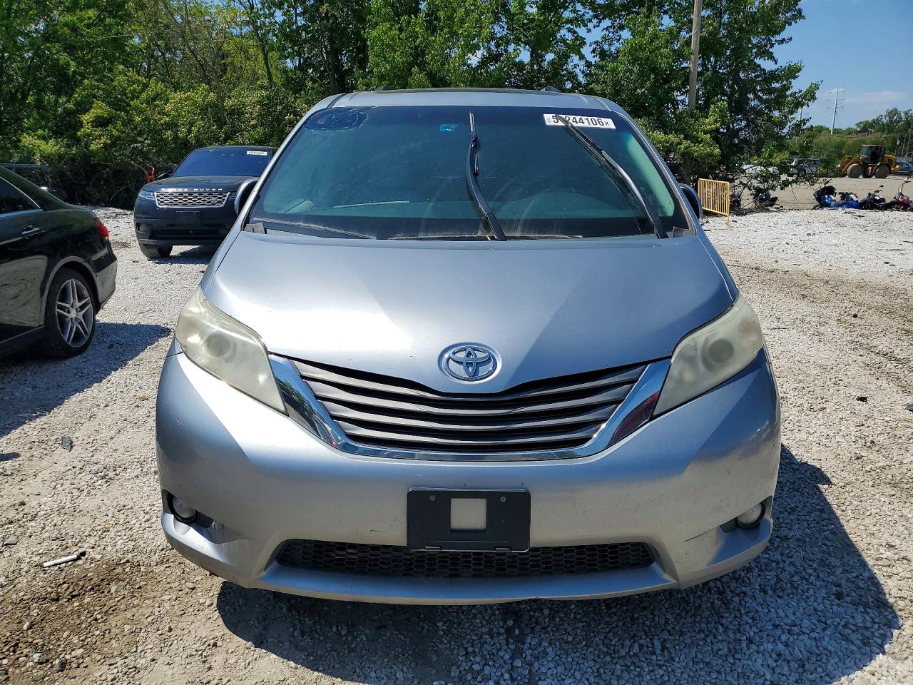 Toyota Sienna Xle 8-passenger