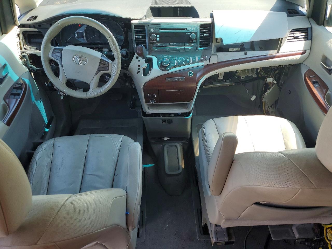 Toyota Sienna Xle 8-passenger