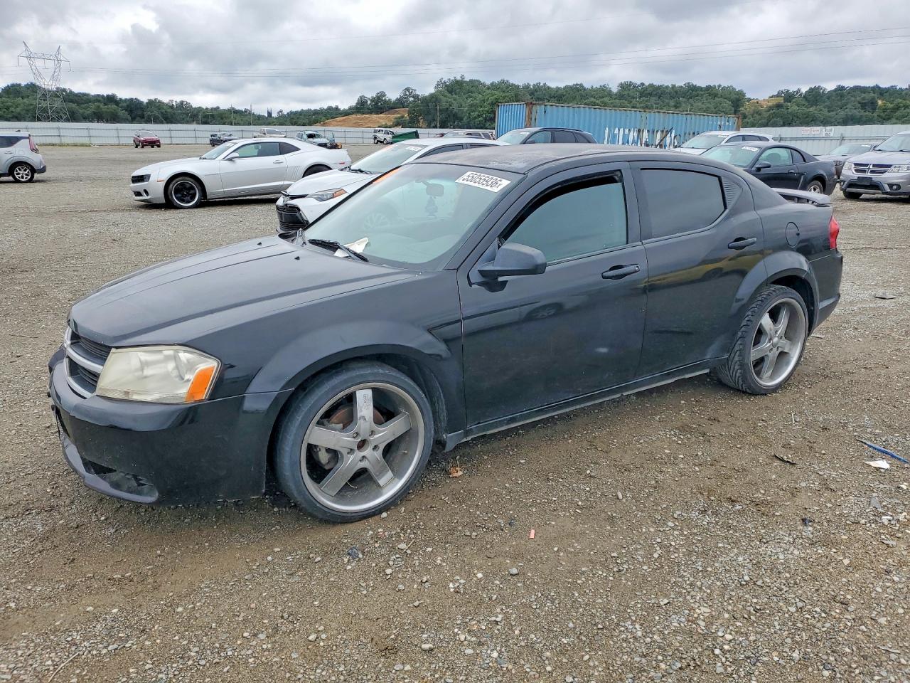 Salvage Dodge Avenger Image