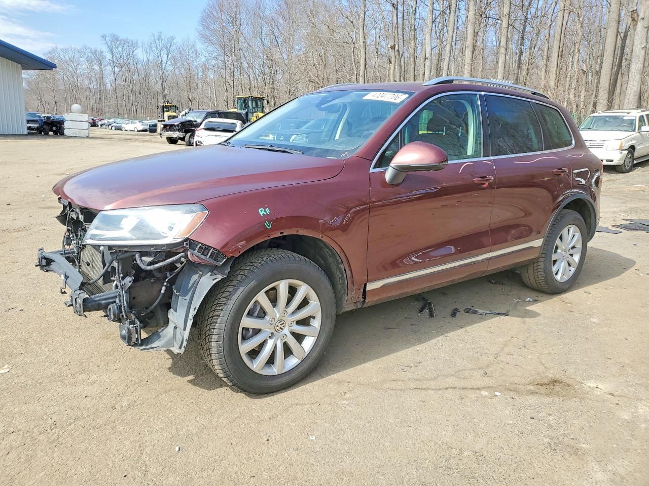 Salvage Volkswagen Touareg Image