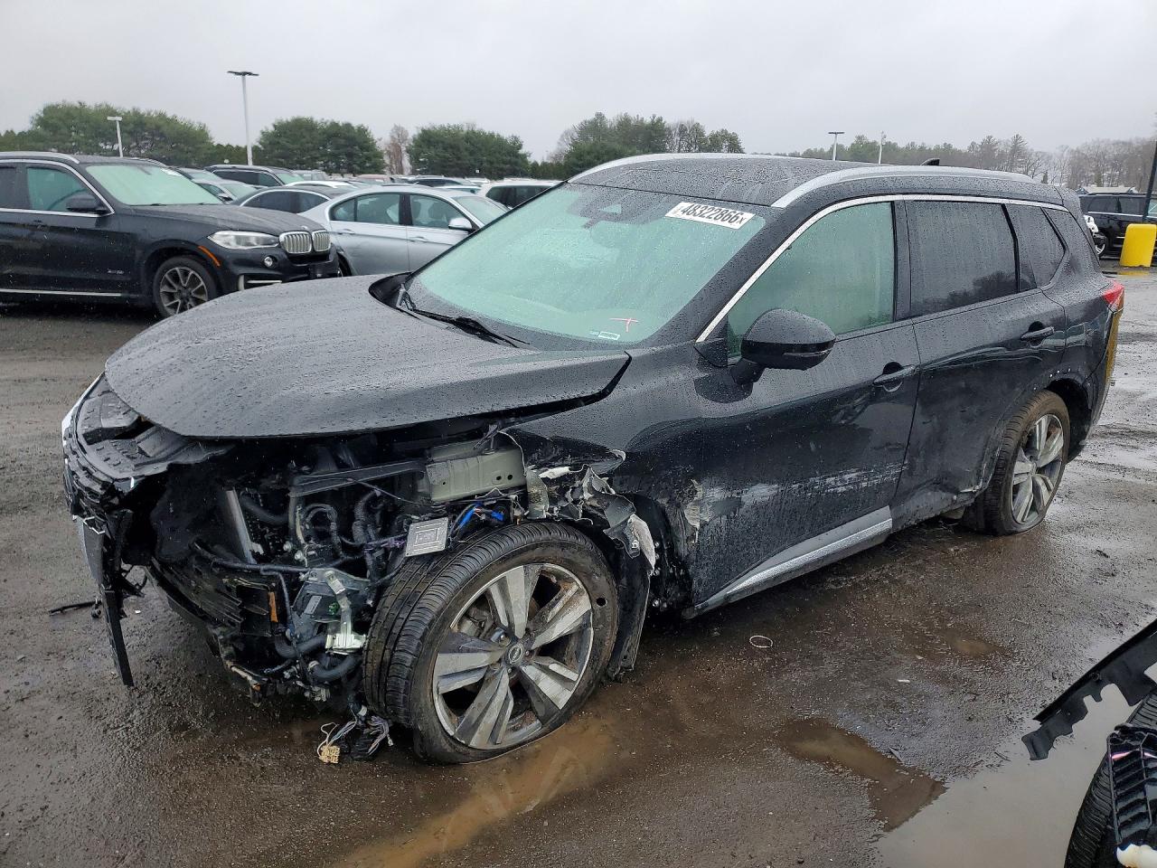 Salvage Nissan Rogue Image