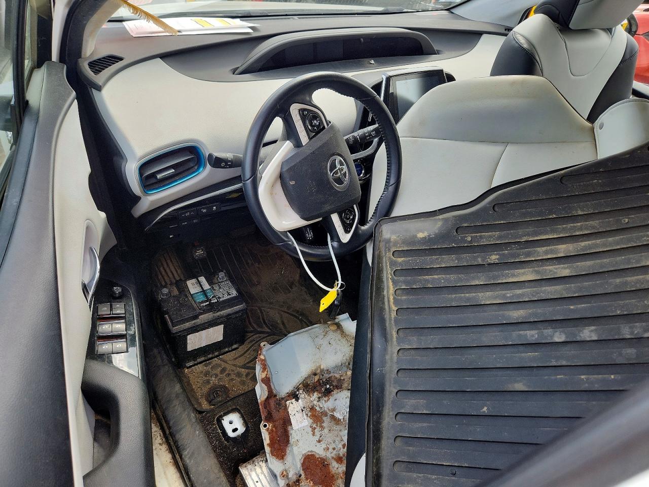 Toyota Prius Four