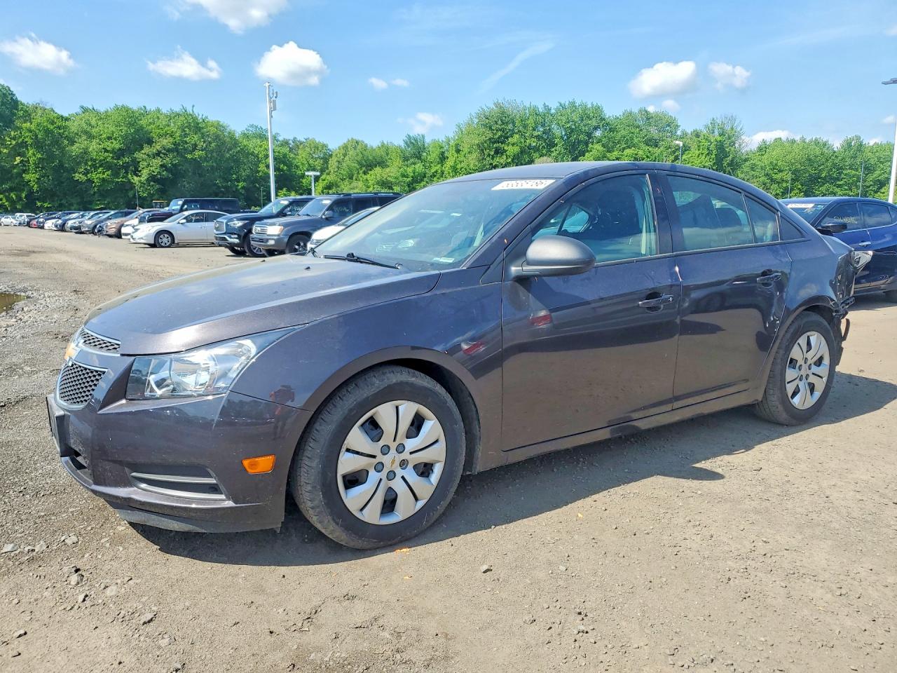 Salvage Chevrolet Cruze Image