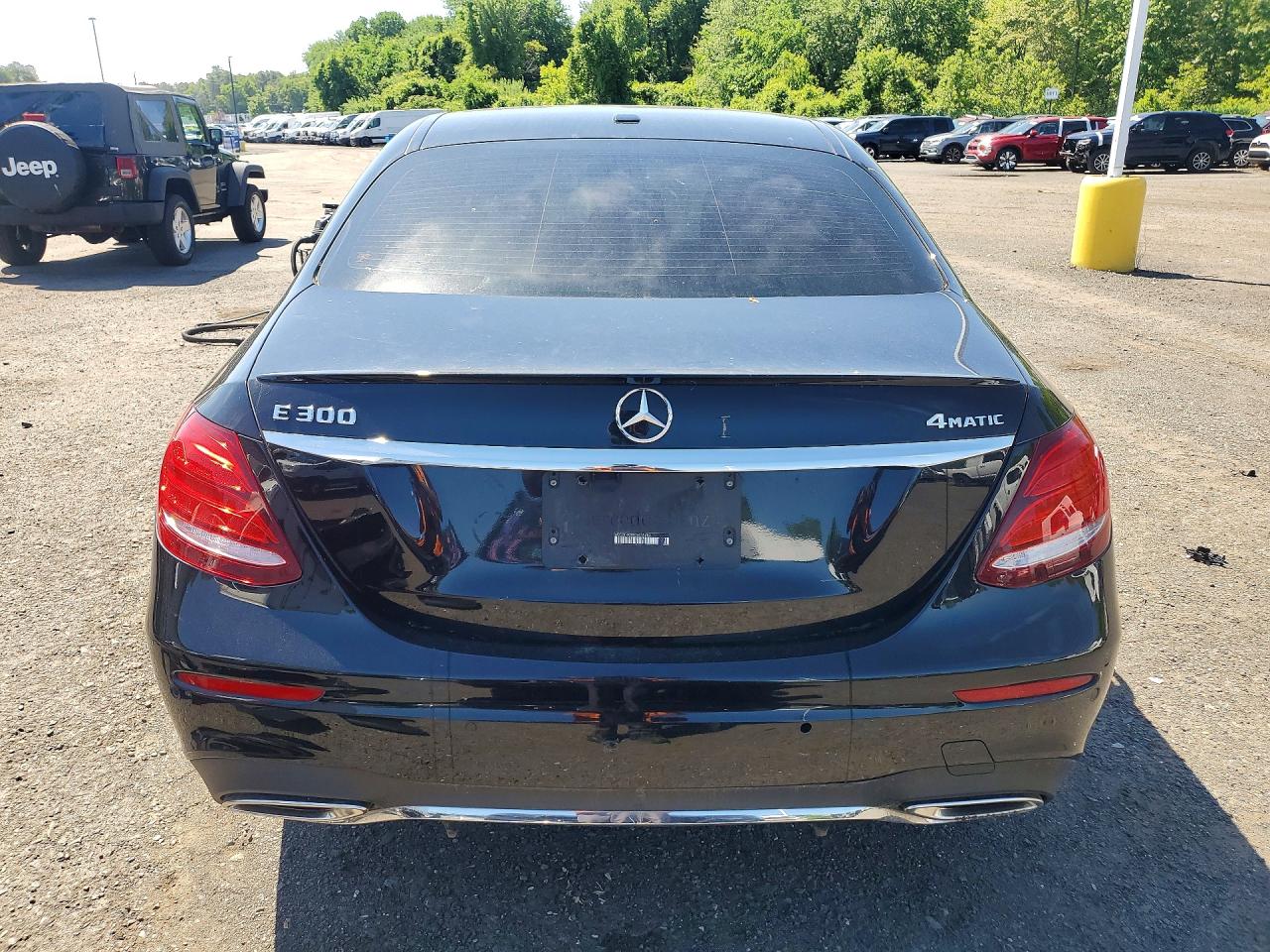 Mercedes-Benz E-Class 300 4matic