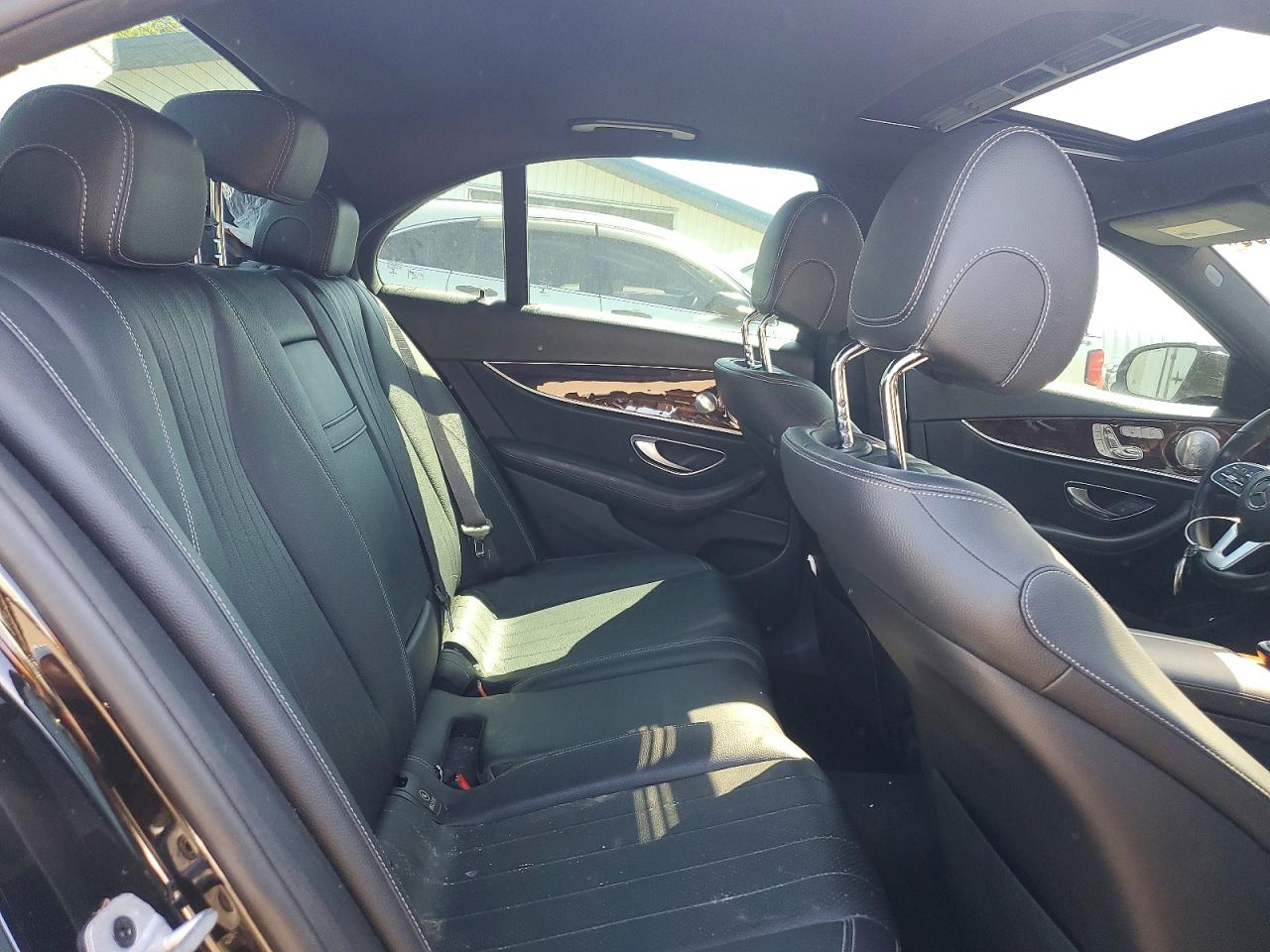 Mercedes-Benz E-Class 300 4matic