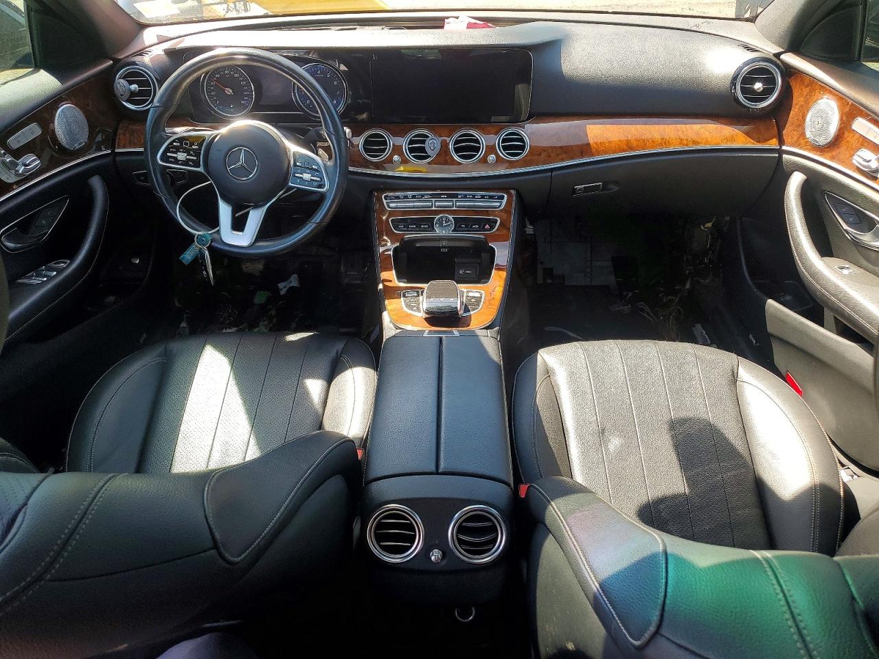 Mercedes-Benz E-Class 300 4matic
