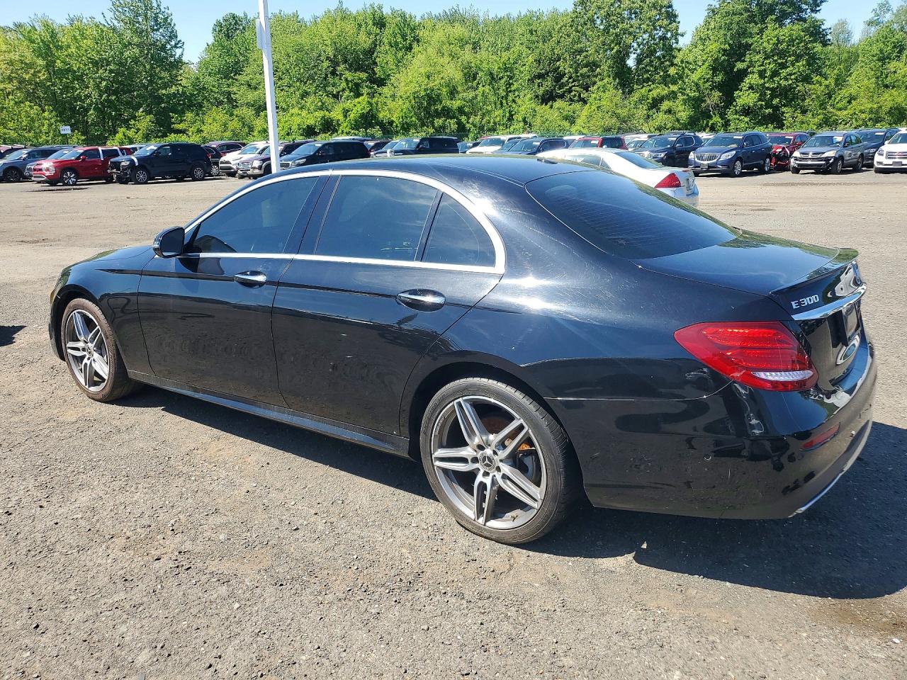 Mercedes-Benz E-Class 300 4matic