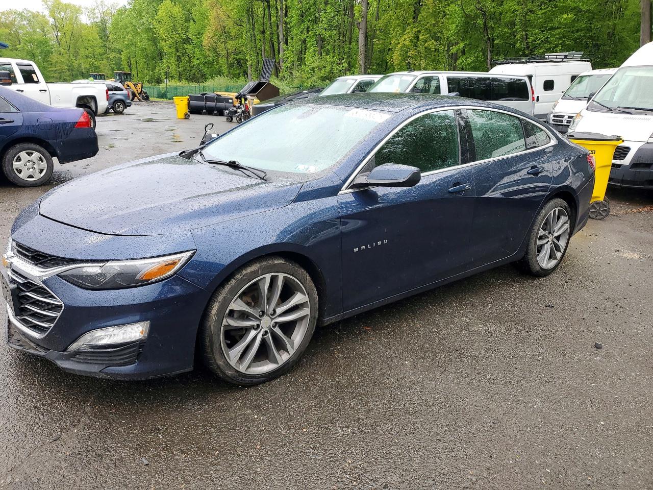 Salvage Chevrolet Malibu Image