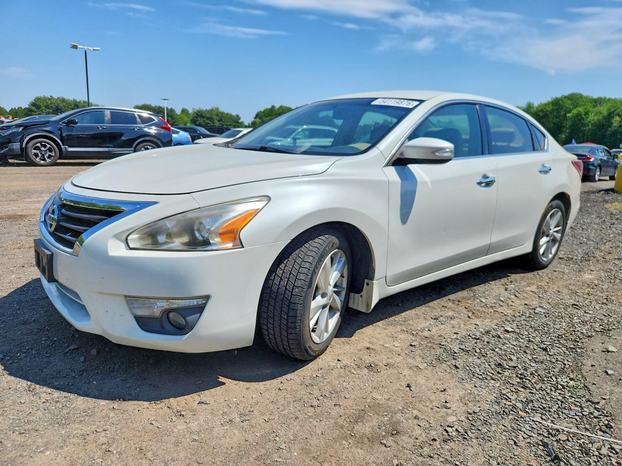 Salvage Nissan Altima Image