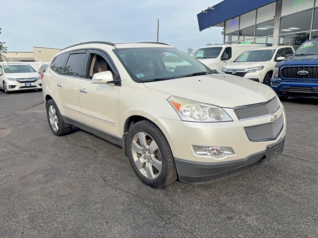 Salvage Chevrolet Traverse Image