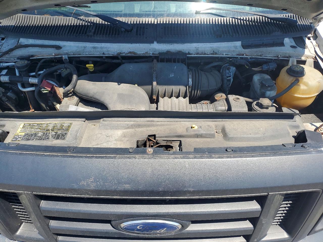 Ford Econoline E250 Van