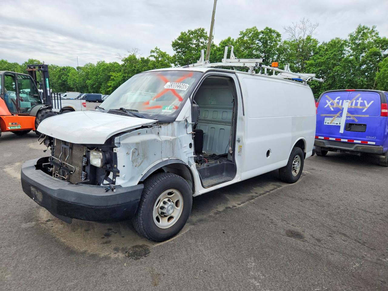 Salvage Chevrolet Express Image