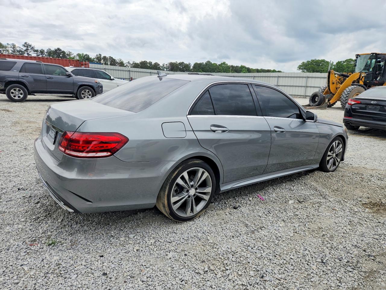 Mercedes-Benz E-Class 350