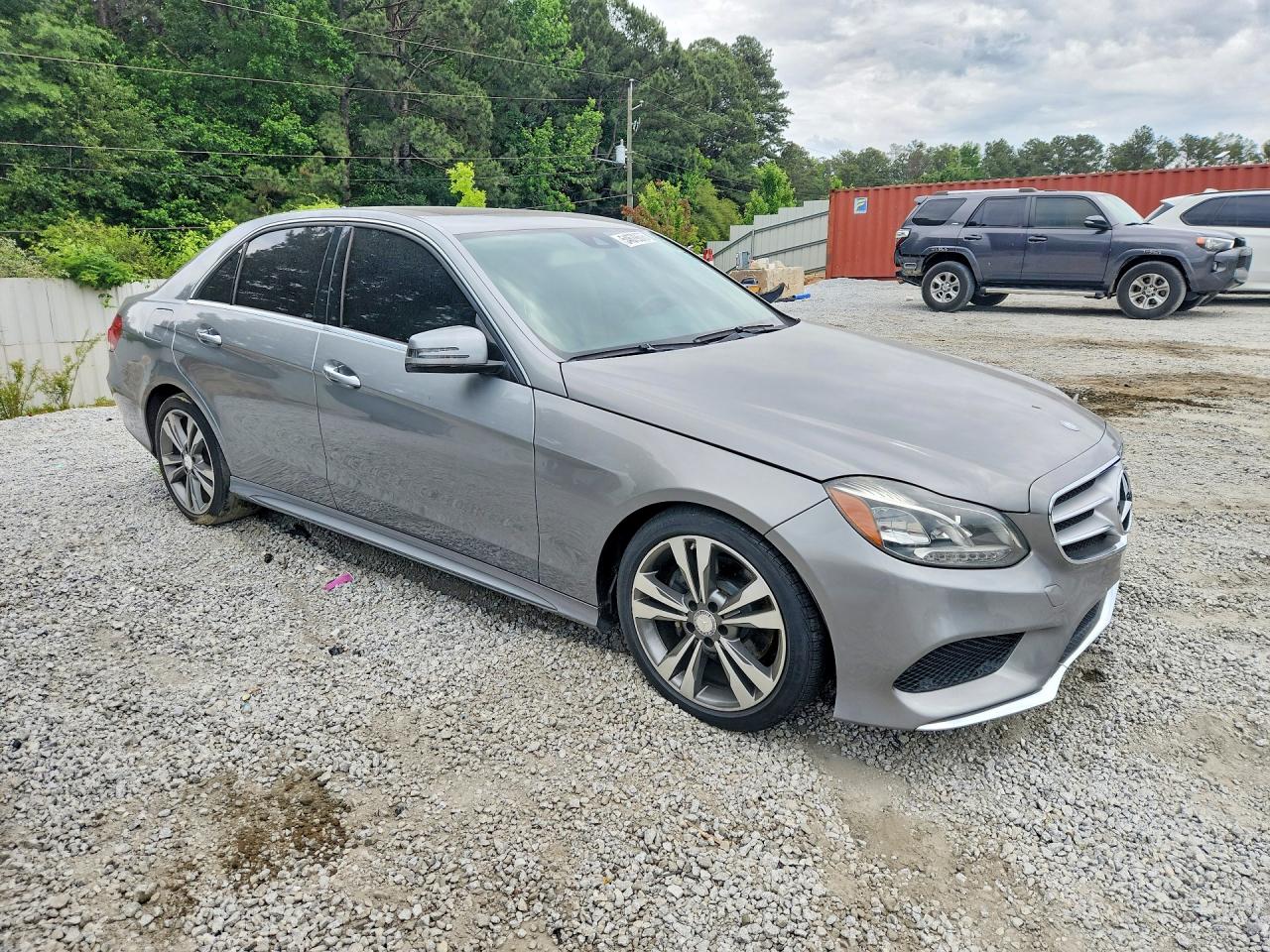 Mercedes-Benz E-Class 350