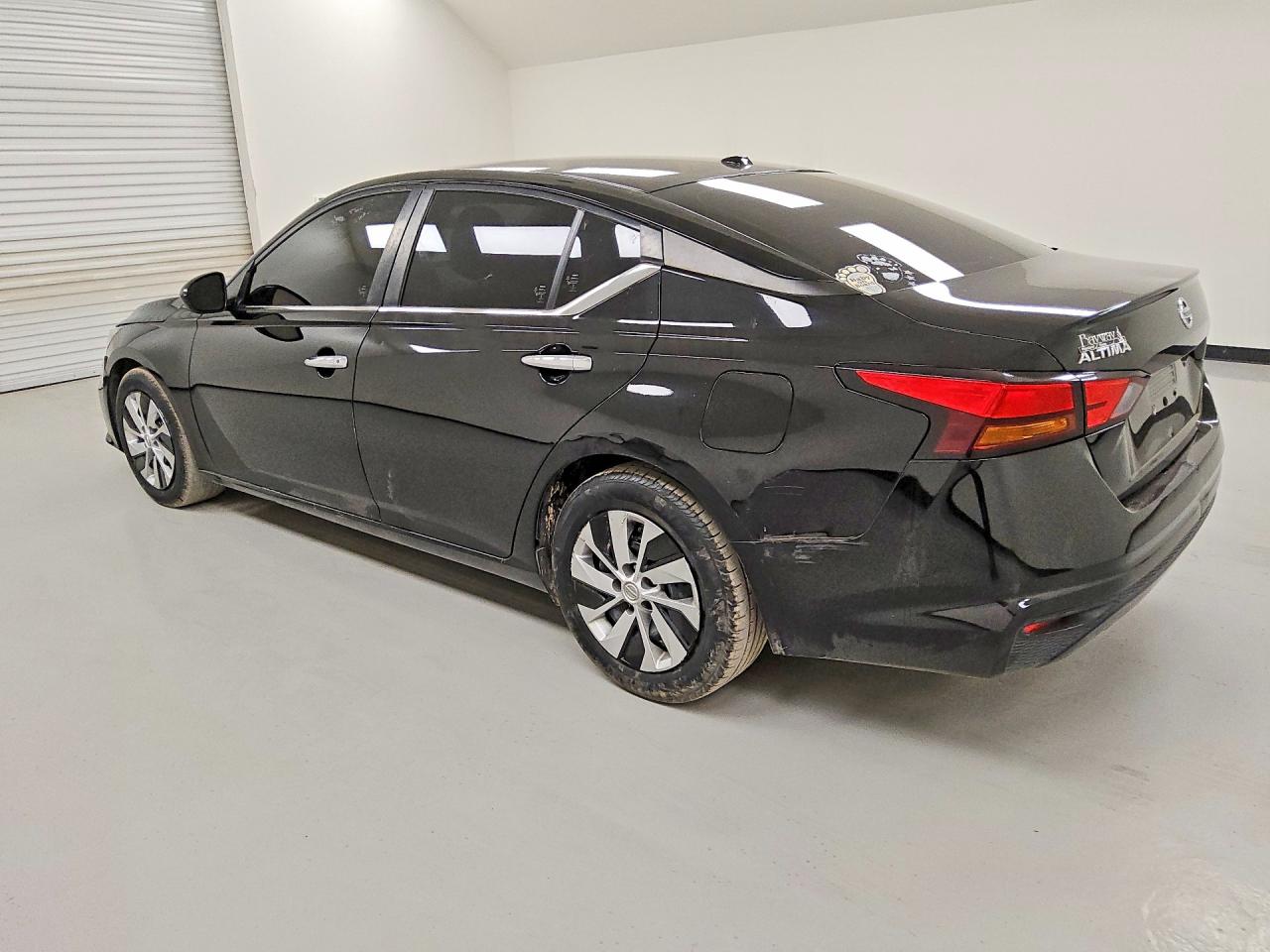 Nissan Altima S