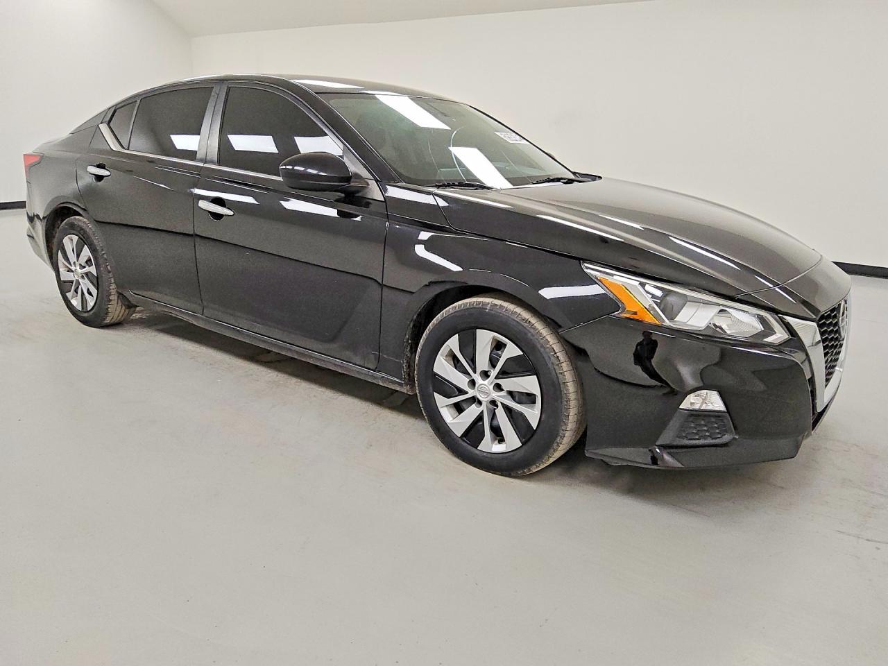 Nissan Altima S