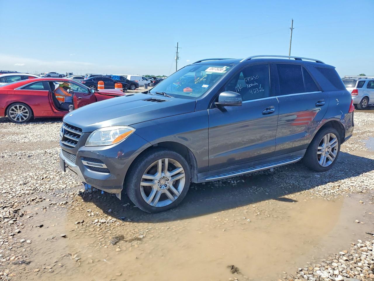 Salvage Mercedes-Benz M-Class Image
