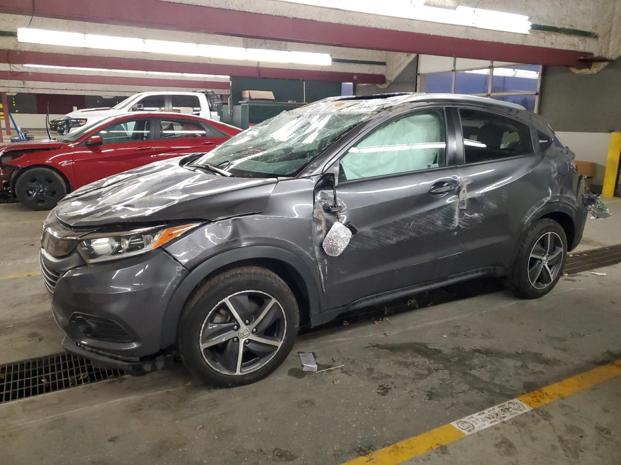 Salvage Honda HR-V Image
