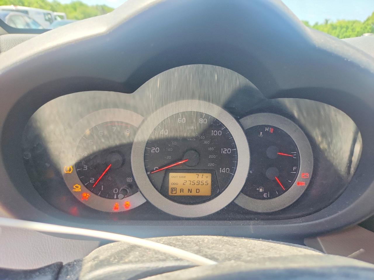 Toyota RAV4 Base