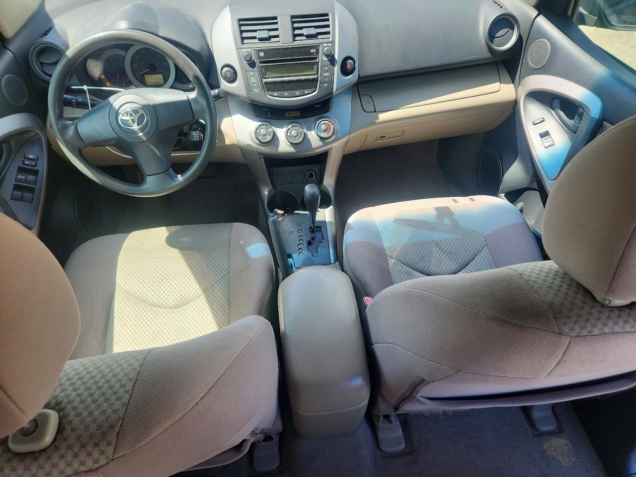 Toyota RAV4 Base