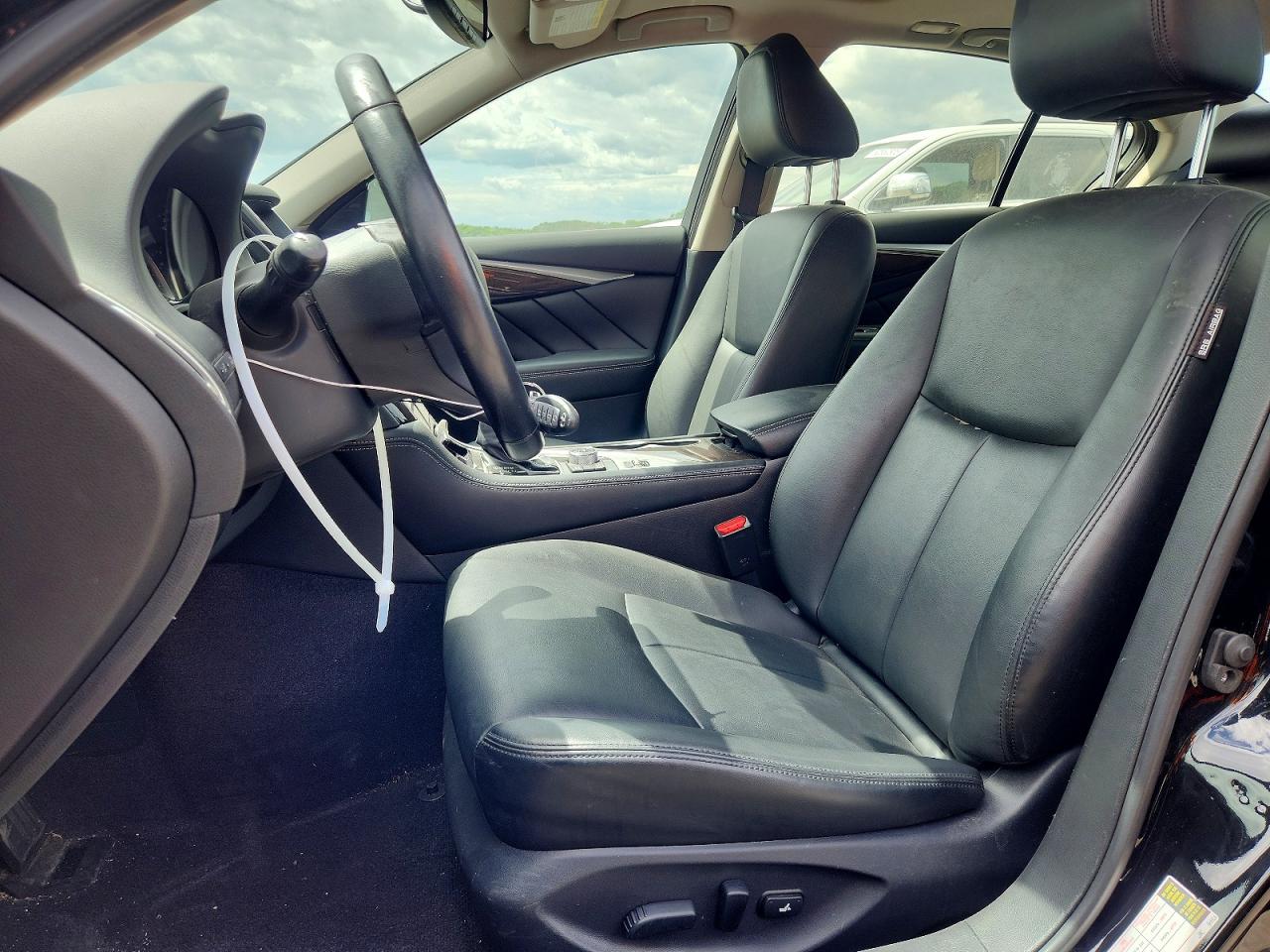INFINITI Q50 3.0t L 3.0t Luxe