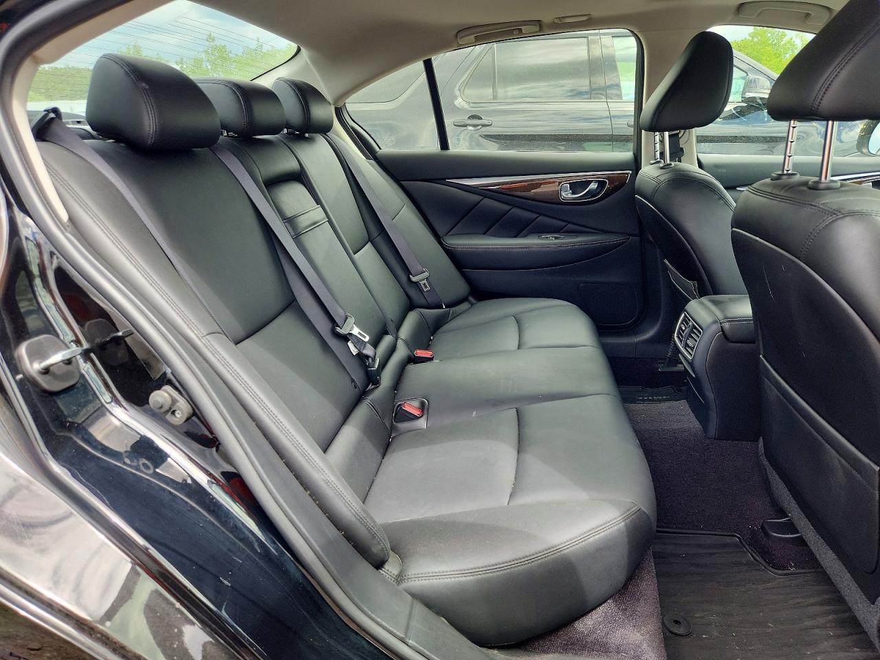 INFINITI Q50 3.0t L 3.0t Luxe