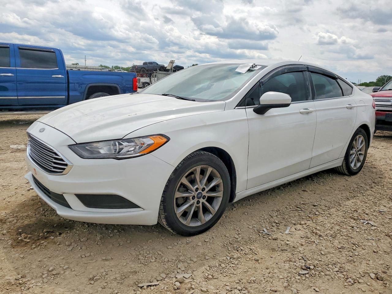 Salvage Ford Fusion Image