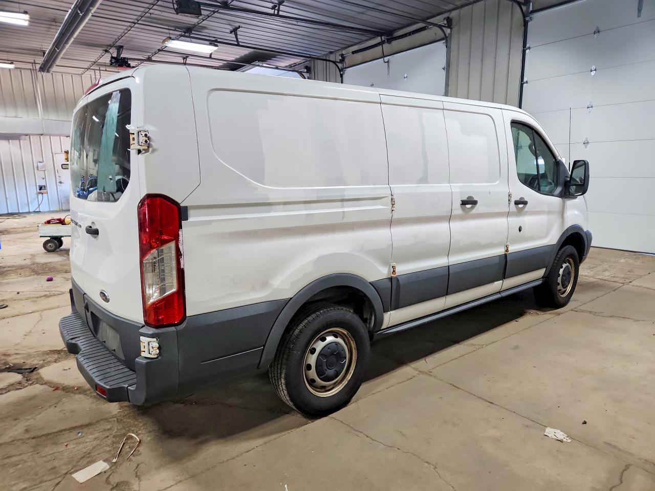 Ford Transit T-250