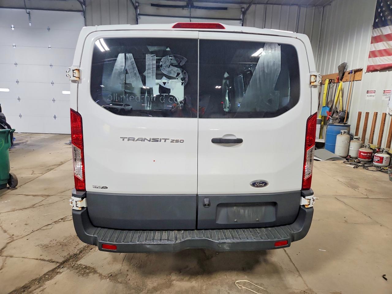 Ford Transit T-250