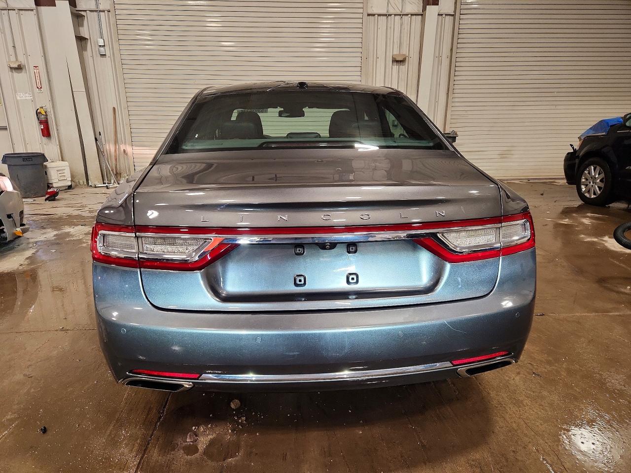 Lincoln Continental Reserve