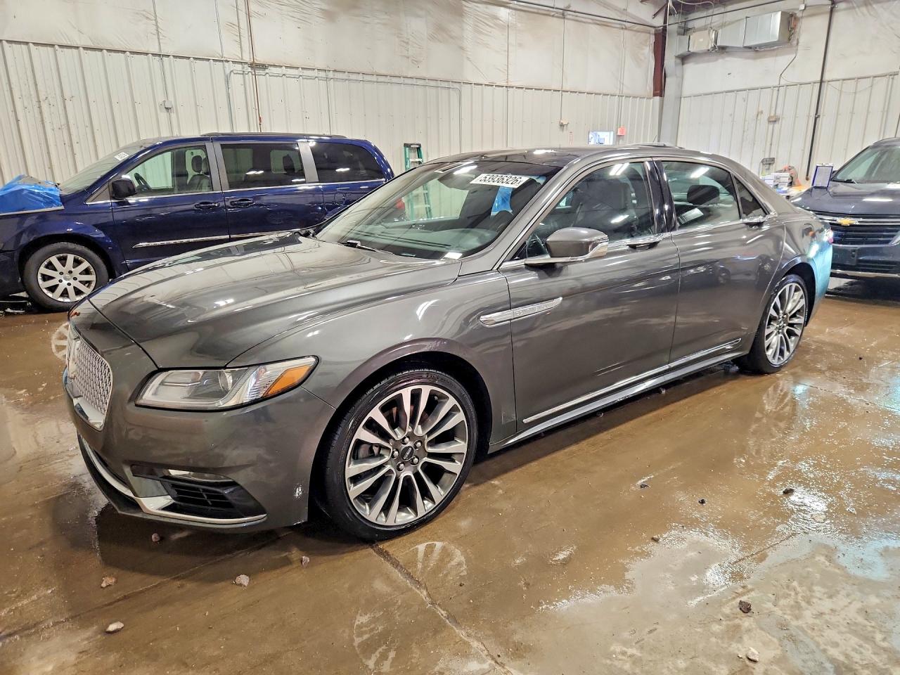 Salvage Lincoln Continental Image
