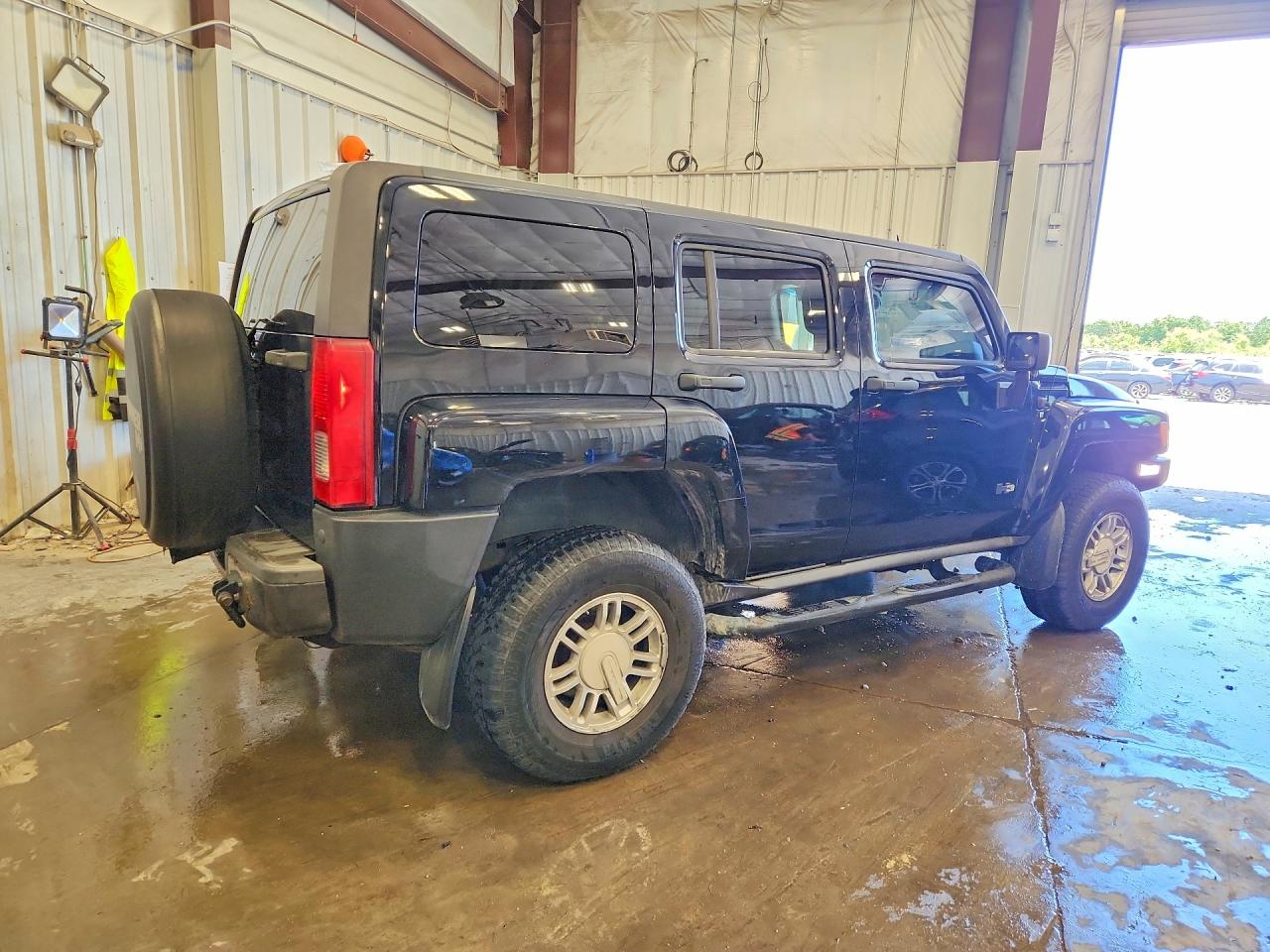 HUMMER H3
