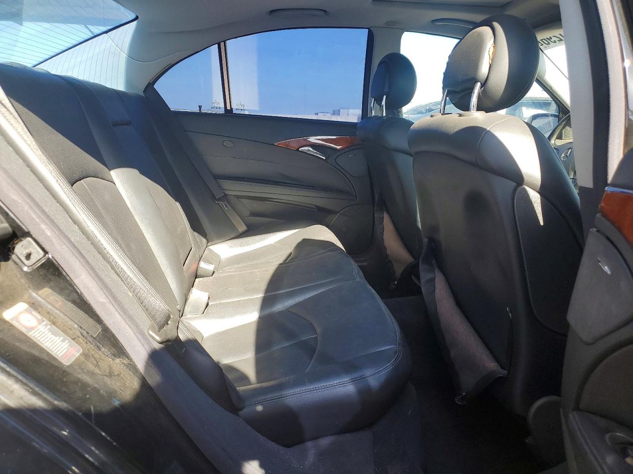 Mercedes-Benz E-Class 320