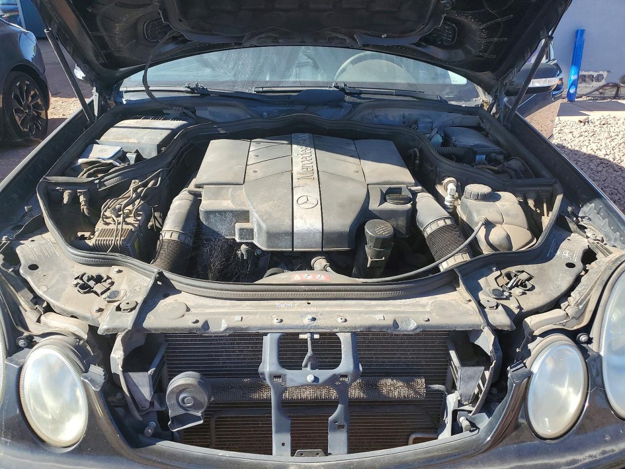 Mercedes-Benz E-Class 320