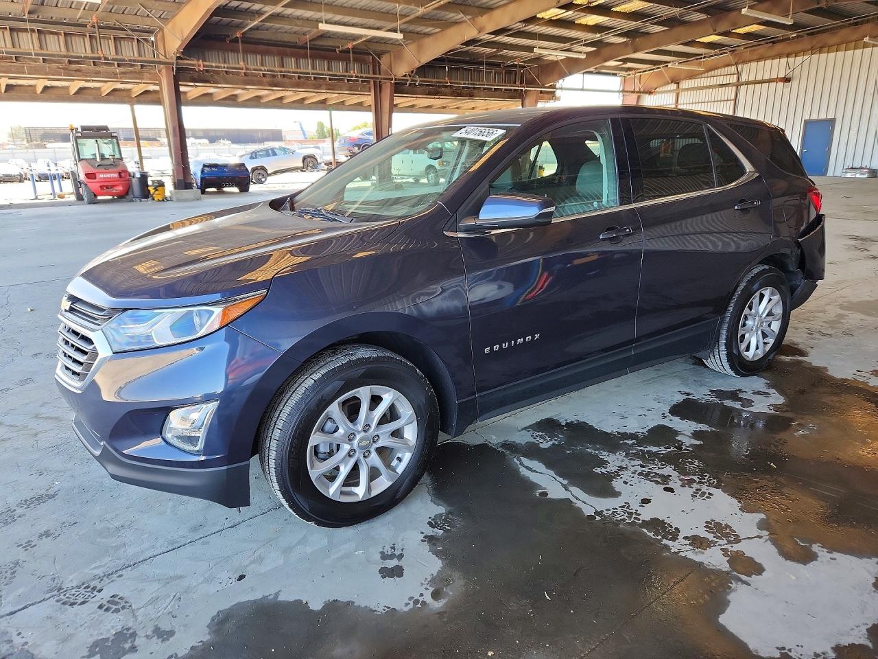 Salvage Chevrolet Equinox Image