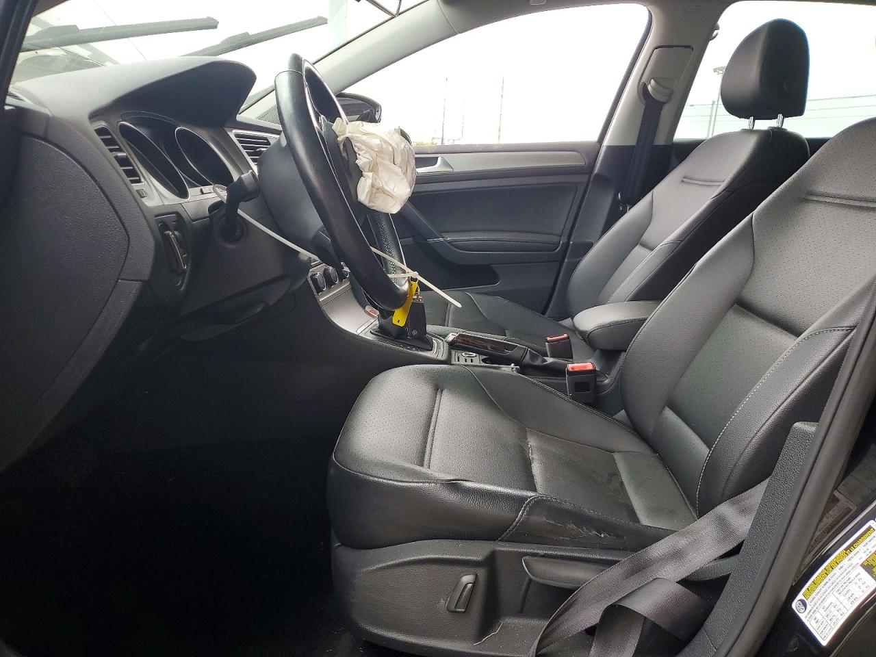 Volkswagen Golf S