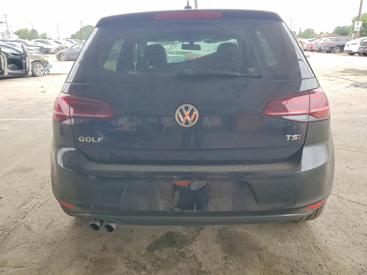 Volkswagen Golf S