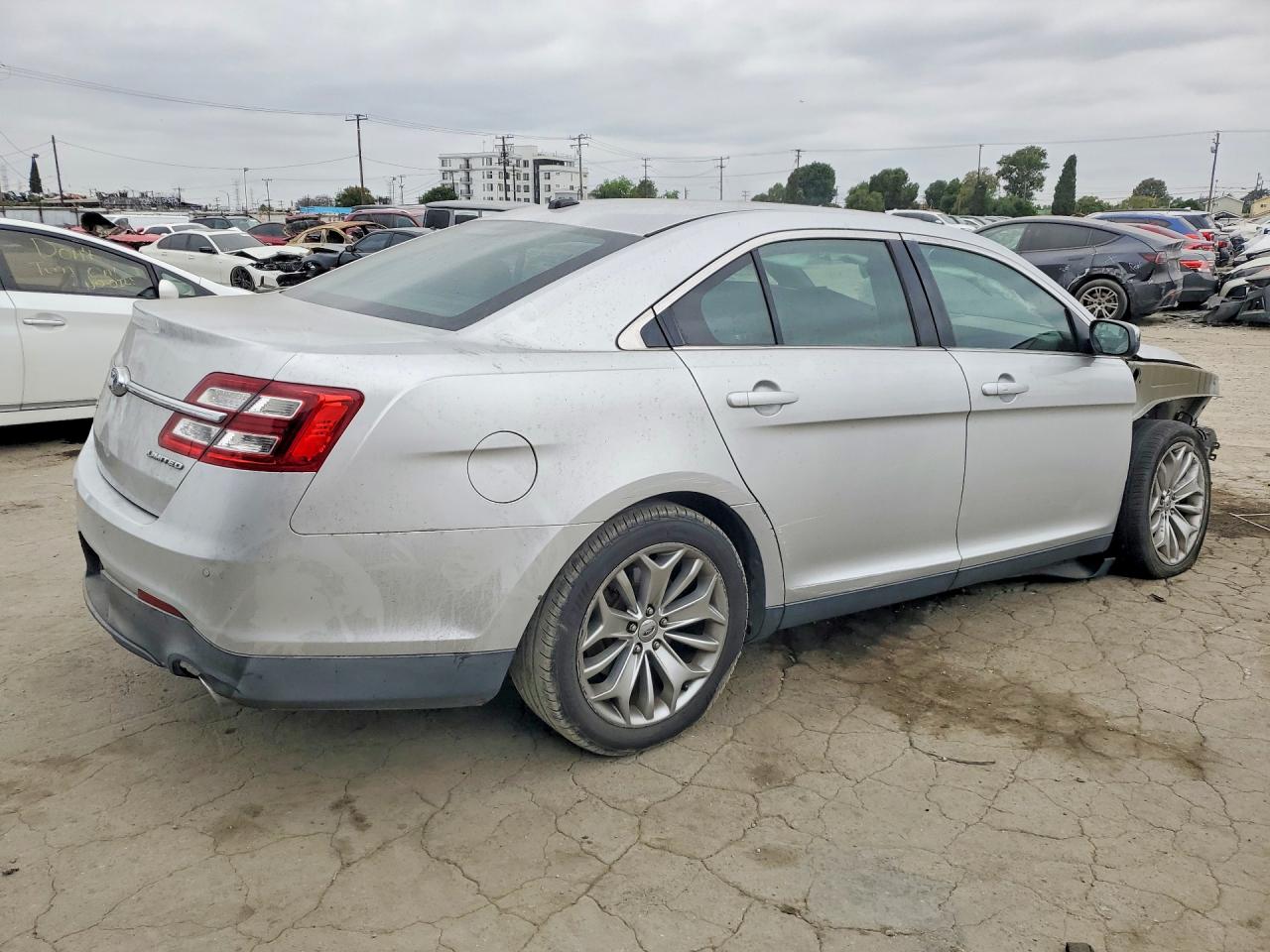 Ford Taurus Limited