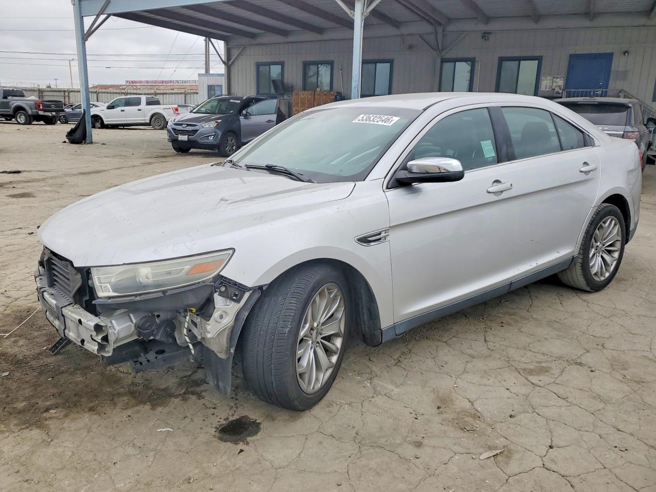 Salvage Ford Taurus Image